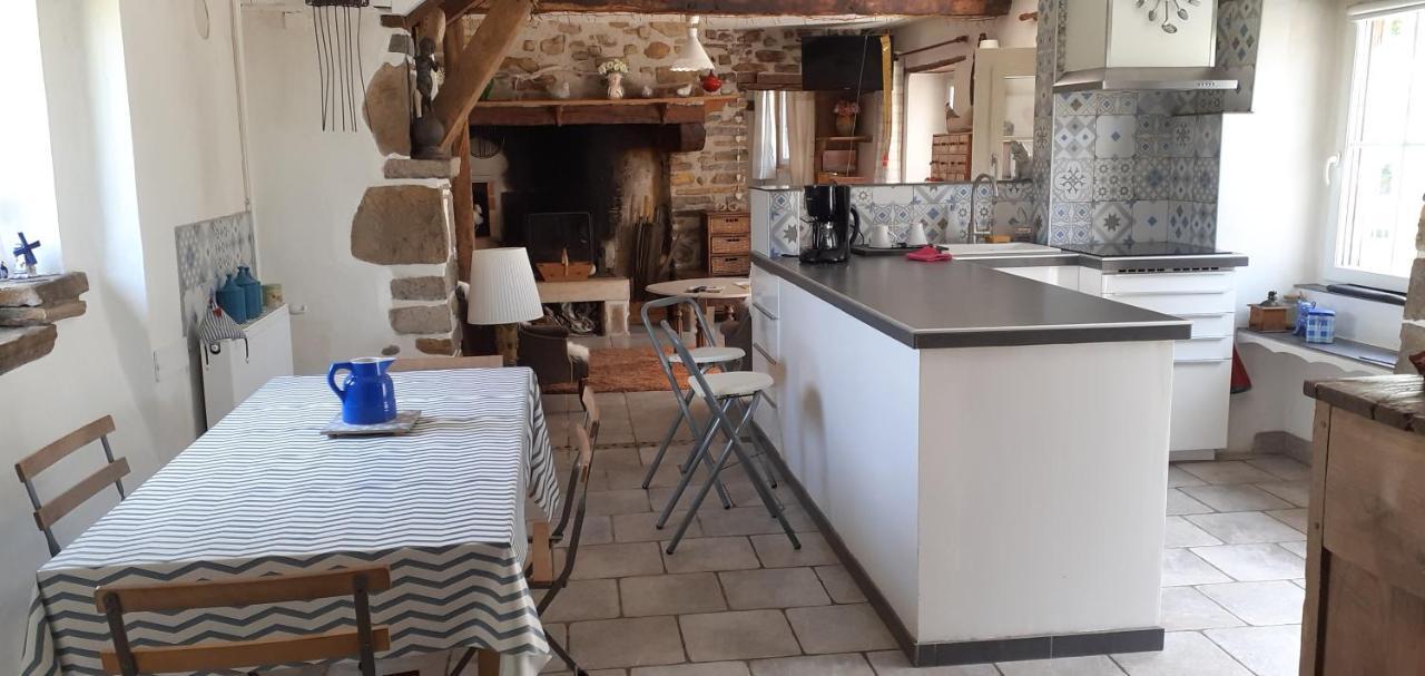 Gite Les Petits Chemins Ledeuix Exteriér fotografie