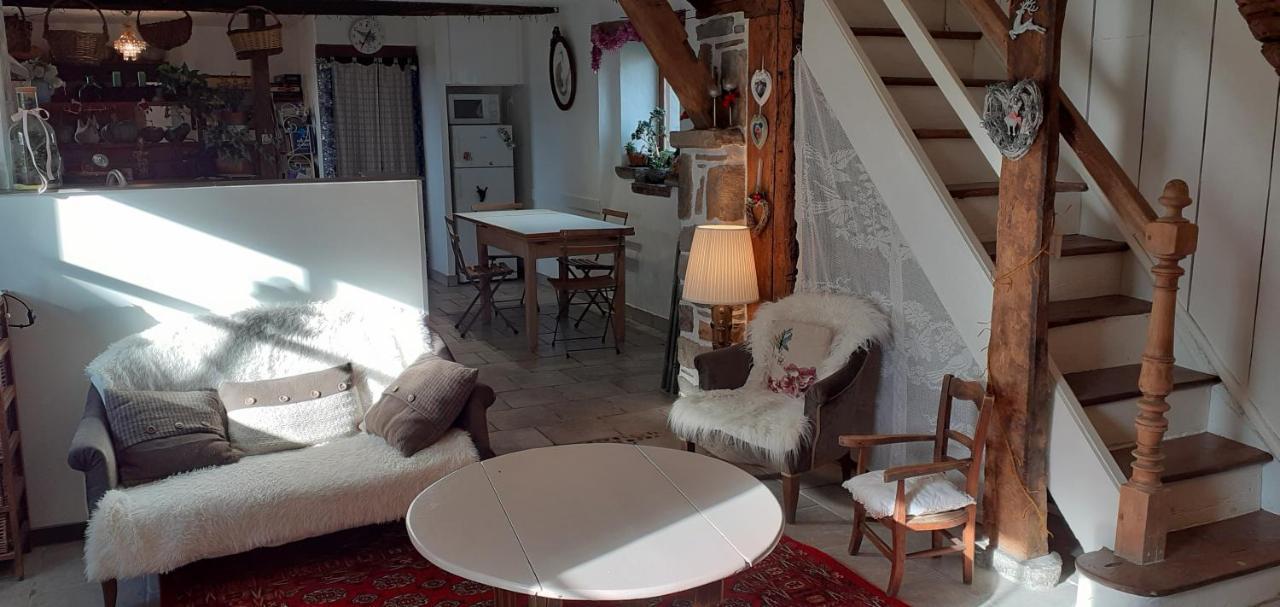 Gite Les Petits Chemins Ledeuix Exteriér fotografie